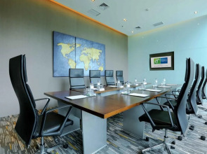 Holiday Inn Express Jakarta International Expo by IHG