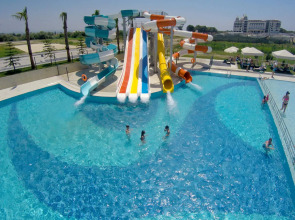 Port River Hotel & Spa