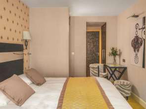 Hotel Le Petit Paris