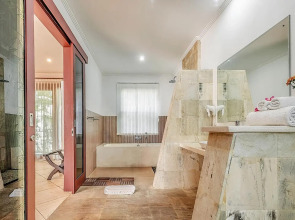 Orlowsky Discovery Candidasa Hotel