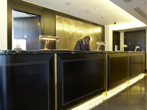 Crowne Plaza London - Battersea