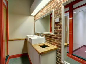 PubLove @ The Green Man - Hostel