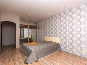 Апартаменты в центре города на улице Энгельса 28