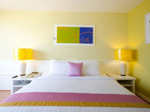 Tongtara Riverview Hotel