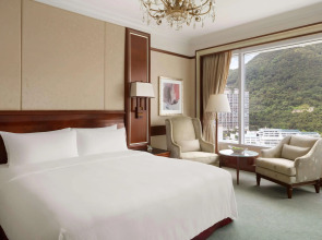 Island Shangri-La, Hong Kong