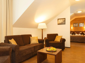 Kreutzwald Hotel Таллин