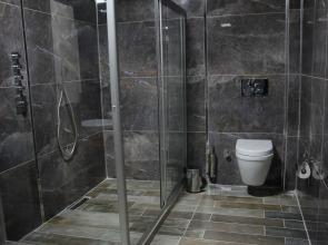 El Nazar Stone Suite