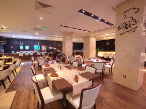 INTERNATIONAL Hotel Casino & Tower Suites