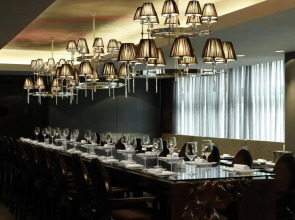 Roomers Frankfurt Central, Autograph Collection