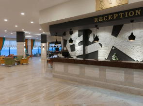 Aska Just In Beach – All Inclusive