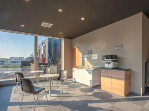 HOTEL R9 The Yard Narita Airport West