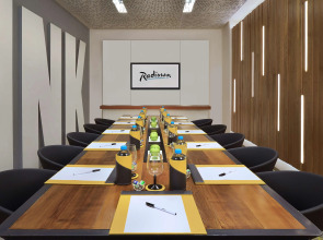 Radisson Bengaluru City Center