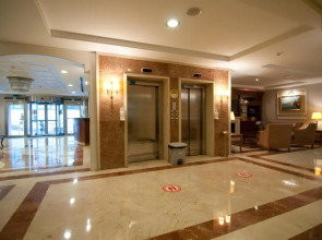 Taksim Metropark Hotel