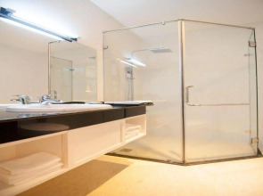 Отель Spring House