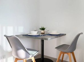 Studio Central Hillview A901