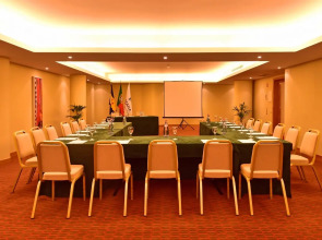 Pestana Promenade Ocean Resort Hotel