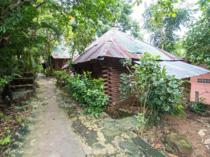 Tropical Garden Bungalow