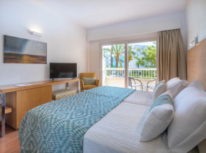 Отель JS Alcudi Mar