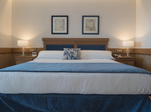 SH Villa Gadea Hotel