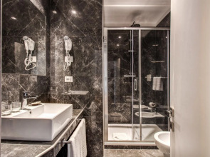 Отель 55 Fifty-Five