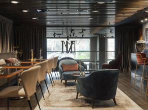 Дизайн-отель 11 Mirrors