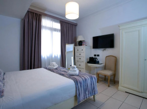 St. Peter' Six Rooms & Suites