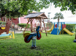 Sea View Village - Studios & Apartments