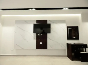 King Khafren View INN