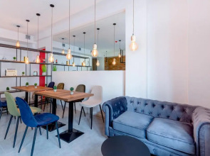 Отель The Tbilisi Pod