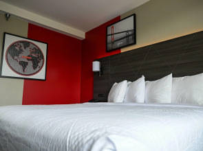 Ramada by Wyndham North Bergen