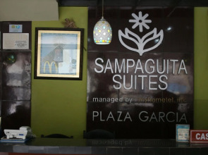 Sampaguita Suites Plaza Garcia