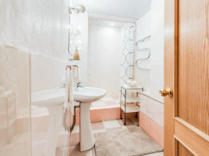 Apartments on Zhukovskogo 49