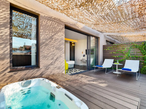 H10 Urquinaona Plaza