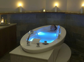 Sunrise Pearl Hotel & Spa