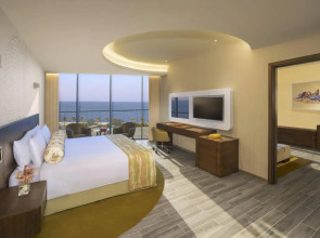 The Retreat Palm Dubai MGallery by Sofitel