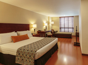 Hotel Estelar Suites Jones