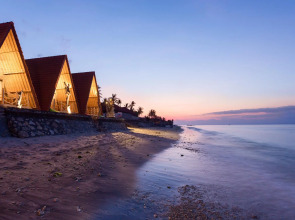 The Dewi Sun Sun Suite