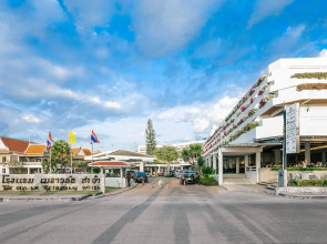 The Cha-am Methavalai Hotel