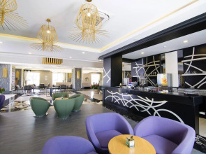 Port River Hotel & Spa