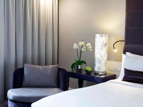 Renaissance®  Vienna Schönbrunn Hotel