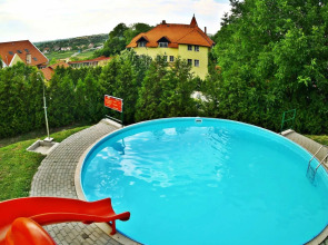 Fried Castle Hotel and Restaurant