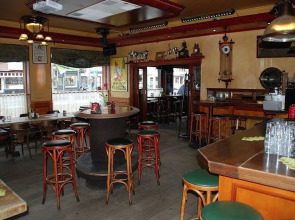 Hotel Café Restaurant Abina