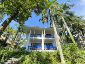 L'Azure Resort and Spa