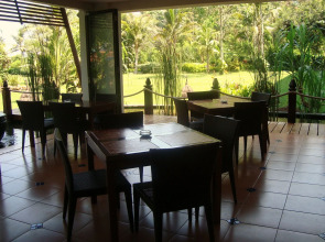 Bintang Flores Hotel