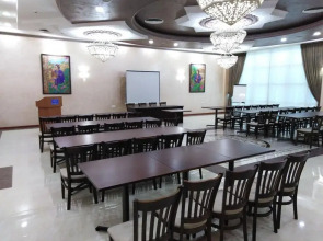 Khorezm Palace (Хорезм Пэлэс)