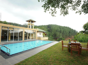 Отель Melheim Kandy Villas