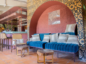 Отель Selina Cancun Laguna Hotel Zone