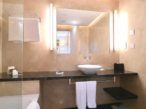 Sunrise Pearl Hotel & Spa