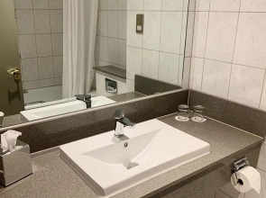 Maldron Hotel Newlands Cross