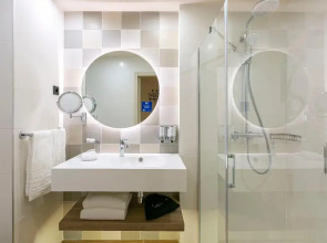 Hampton by Hilton Barcelona Fira Gran Via